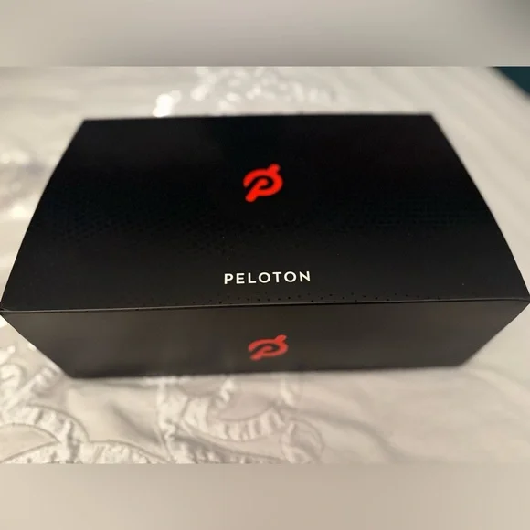 PELOTON CYCLING SHOES - Picture 13 of 14